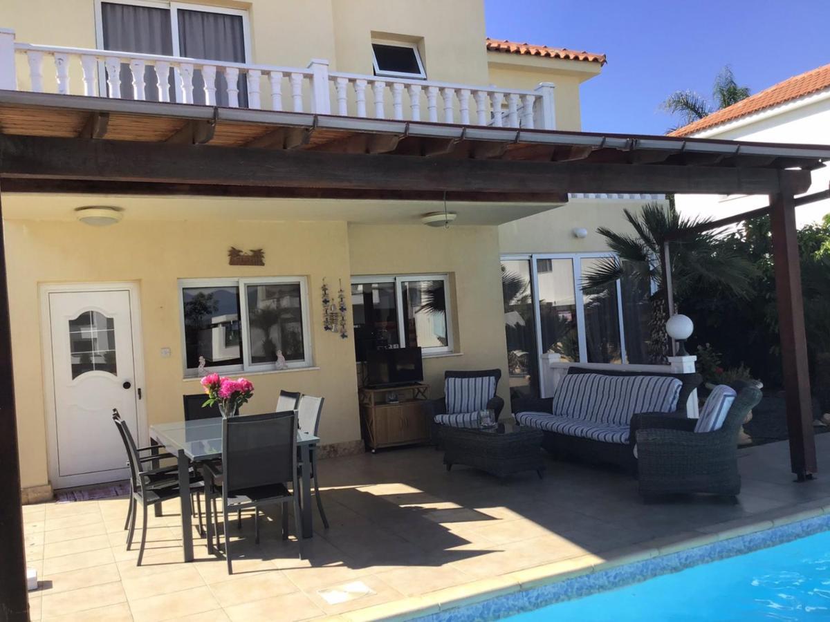 Carolyn Villa Is A Luxury 4-Bedroom Villa With Private Pool In Ayia Napa Exterior photo